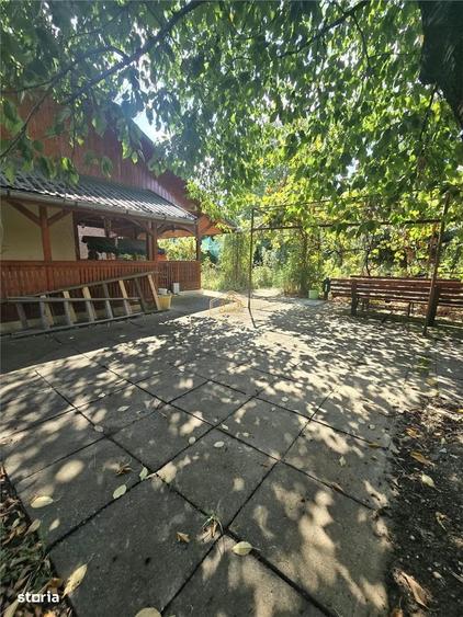 Casa de vacanta cu teren 569 mp | Str. 9 Mai - Bercu Rosu | - 1