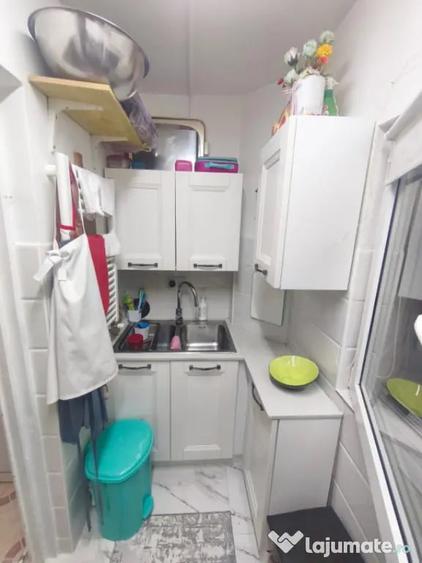 Apartament cu 2 camere decomandat în Siret