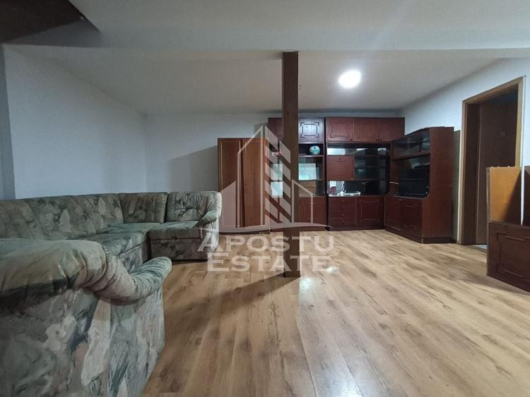 Apartament 3 camere 2 bai zona mehala la curte comuna - 1