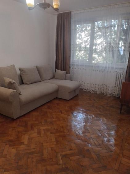 Apartament cu 2 camere semidecomandat în Iancului