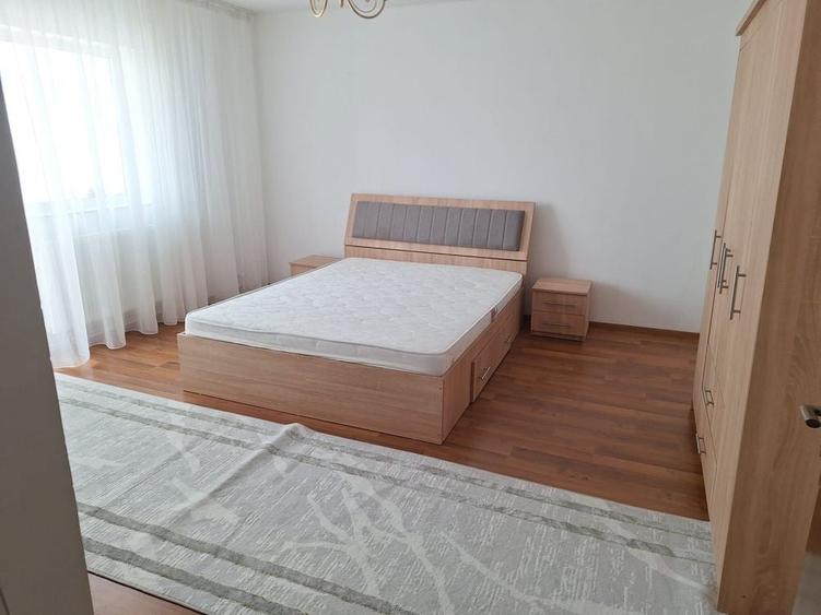 Apartament cu 2 camere decomandat în Rolast