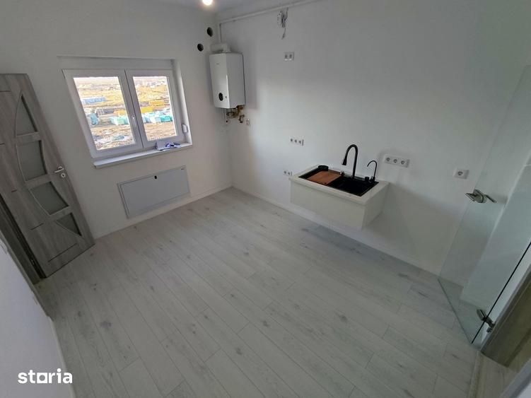 Apartament cu 3 camere decomandat în Tineretului
