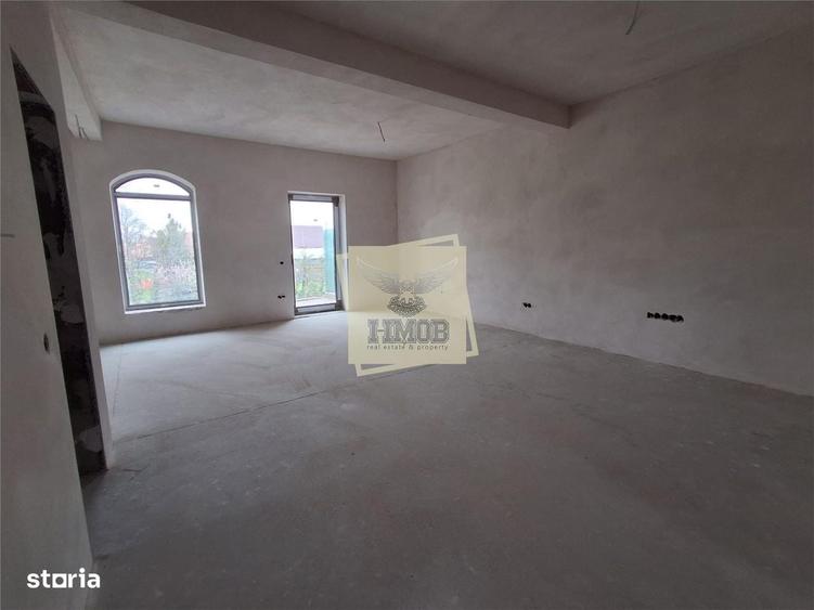 Casă cu 4 camere cu Teren 482 Mp în Șura Mică