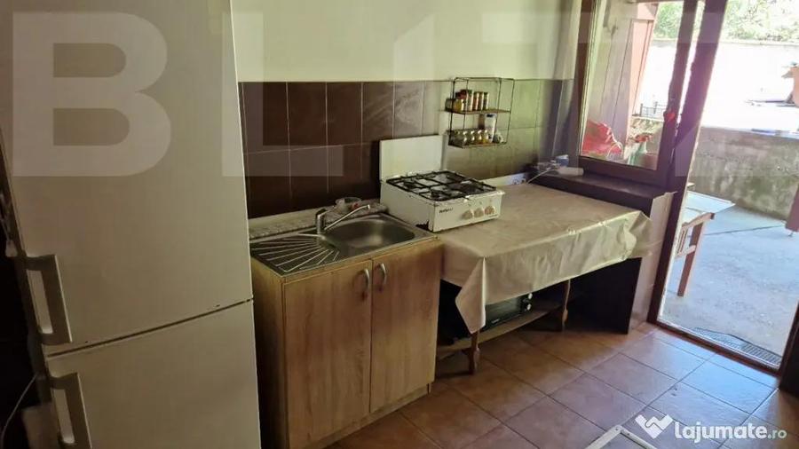 Casa de Familie | 175 mp + Curte 3166 mp | Tatara?ti, B - 8