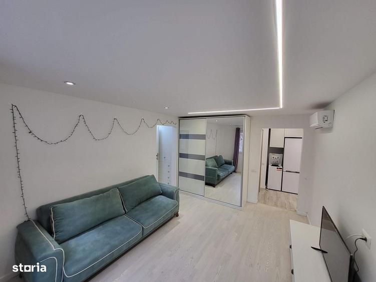 Apartament cu 2 camere decomandat în Victoriei