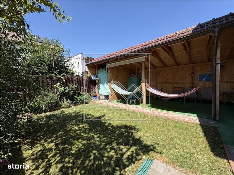Casă cu 4 camere în Central