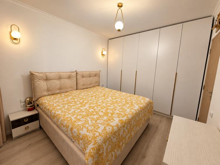 Apartament cu 2 camere decomandat în Bucur Obor