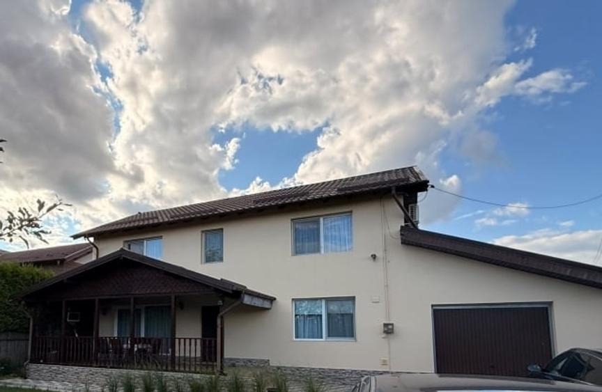 Casă cu 3 camere cu Teren 547 Mp în Central
