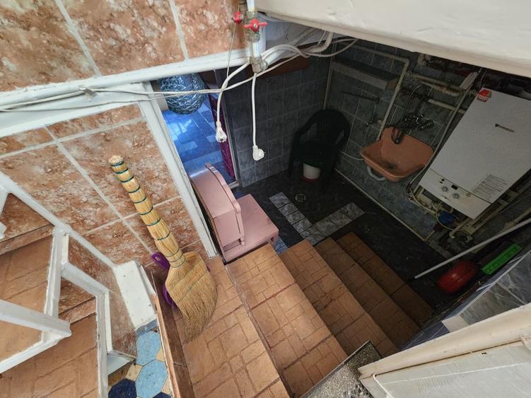 Duplex cu 4 camere cu Canalizare în Nicolina