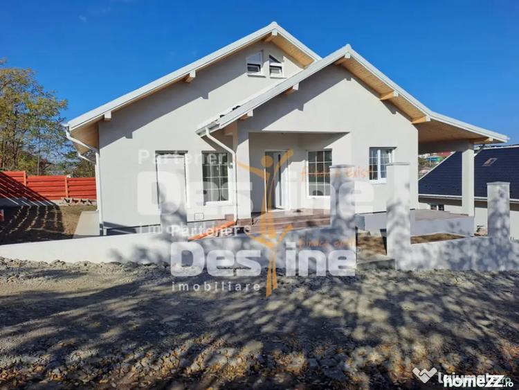 Casă cu 4 camere cu Teren 450 Mp în Valea Adâncă