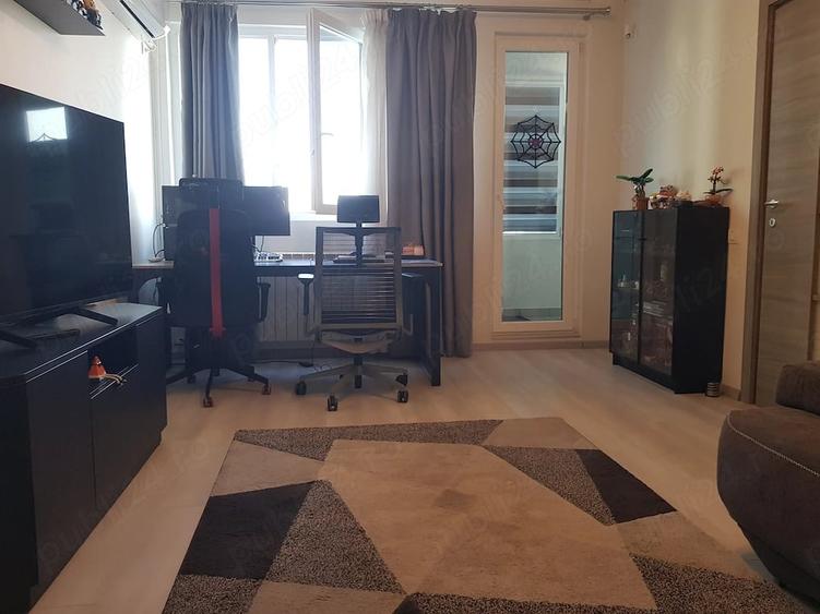 Apartament cu 2 camere semidecomandat în 1 Mai