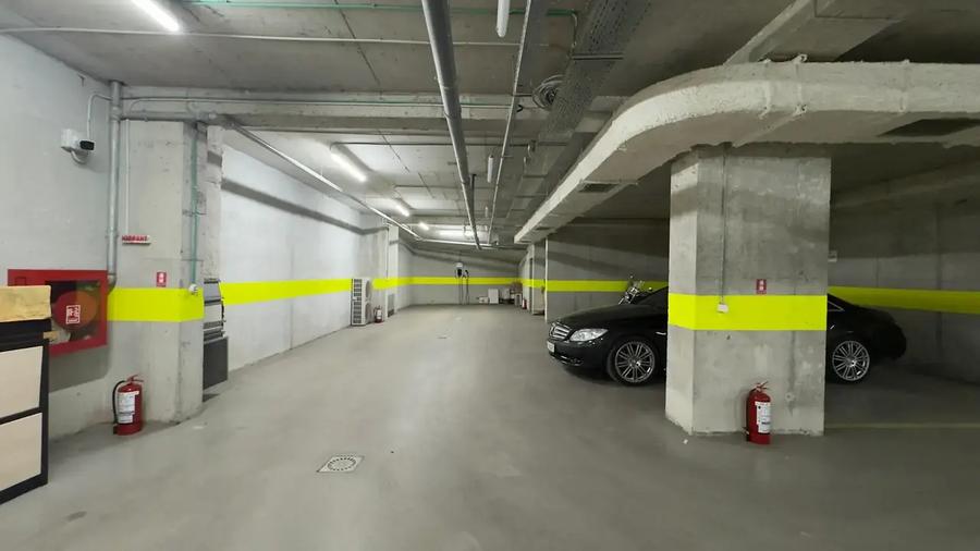 Birou, de 2,472 mp, în Ultracentral