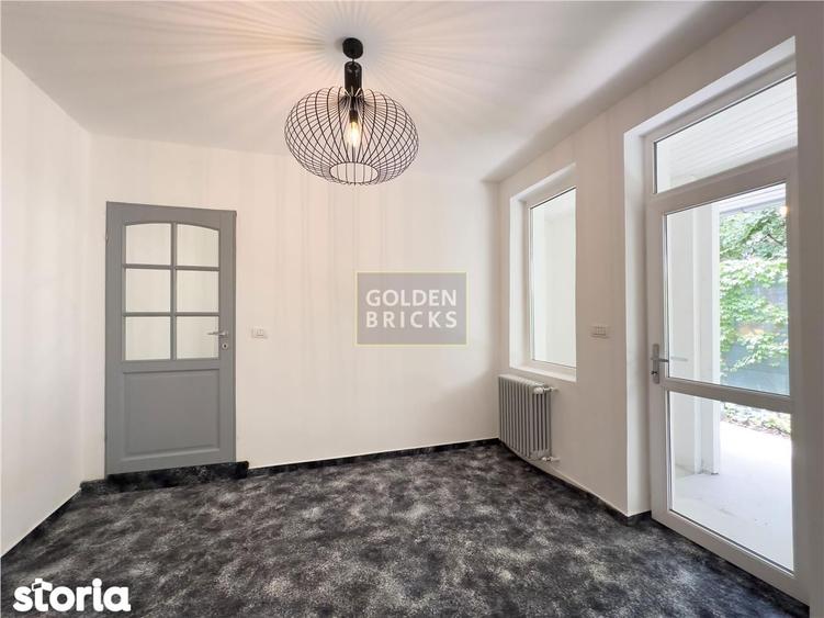 Casă cu 5 camere cu Teren 350 Mp în Unirii
