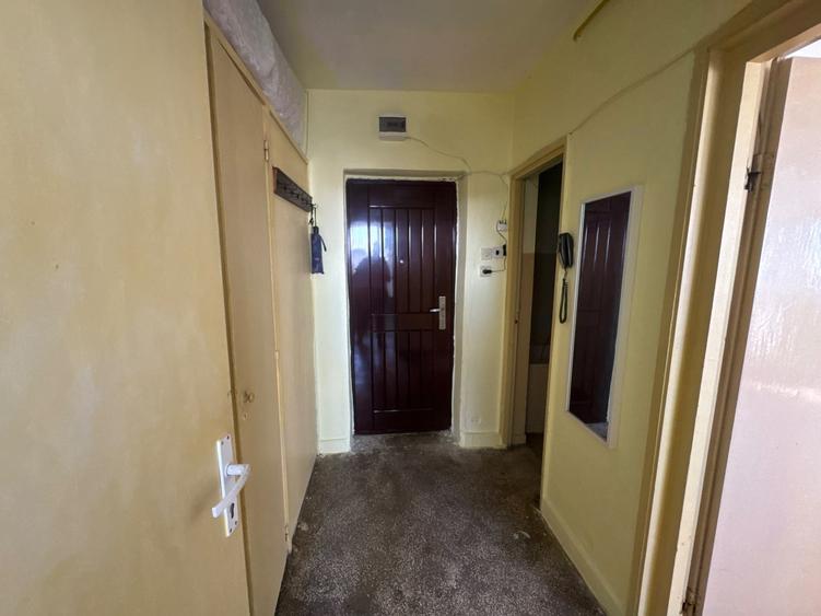 Titan - 2 camere - De renovat - Oportunitate - Investiție - Metrou - 16
