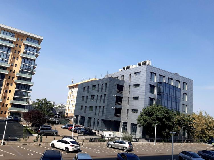 Apartament cu 2 camere semidecomandat în Exterior Vest