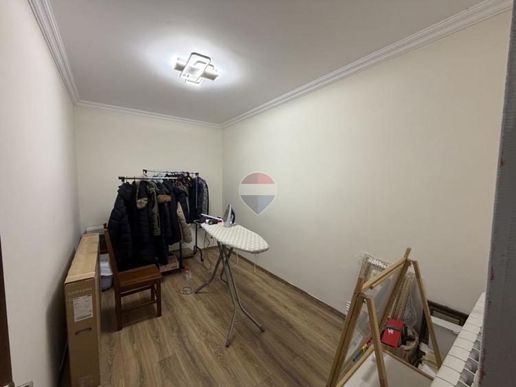 Casă individuală cu 4 camere cu Teren 2500 Mp în Bolotești