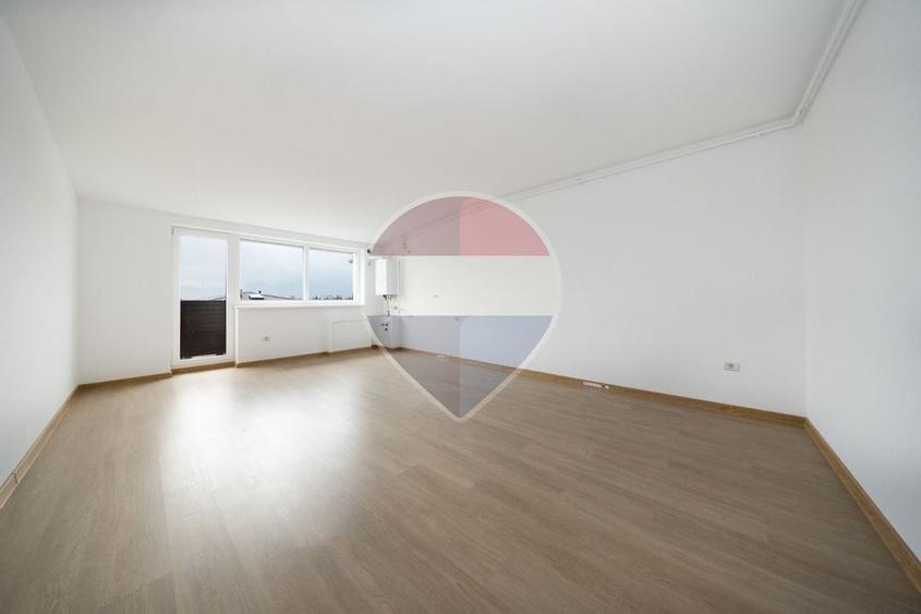 Apartament cu 2 camere semidecomandat în Sânpetru