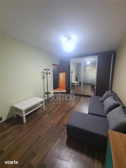 Apartament cu 2 camere decomandat, mobilat în Tei
