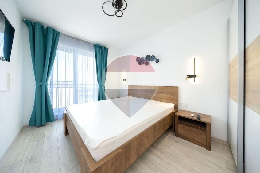Apartament cu 2 camere decomandat, mobilat în Tractorul