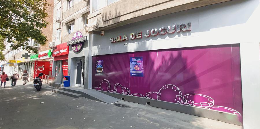 Spațiu comercial, de 187.88000488281 mp, în Militari