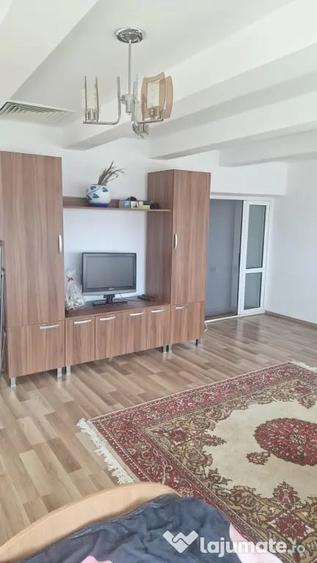 Apartament cu 3 camere decomandat în Obcini