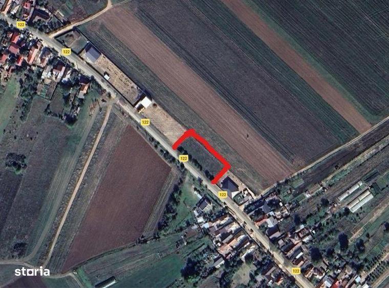 Teren de 1400 mp, în Almăj
