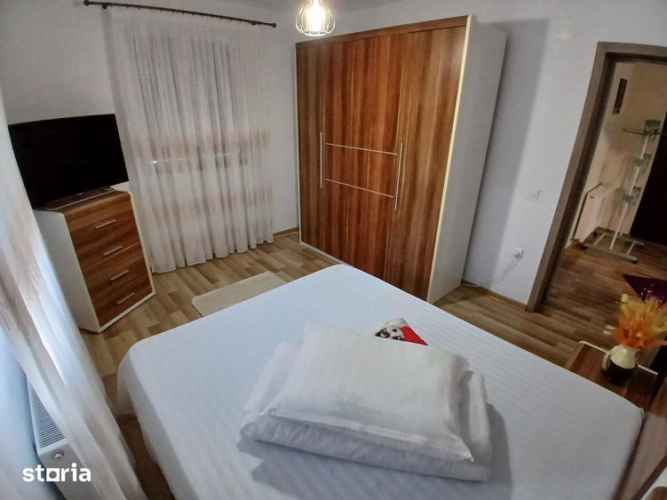 Casă cu 4 camere cu Teren 703 Mp în Central