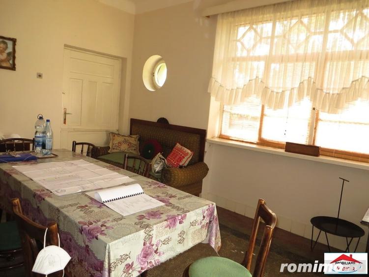 Casă cu 4 camere cu Teren 43000 Mp în Livada