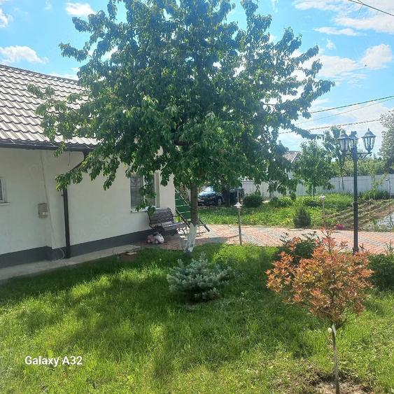 Garsonieră decomandată în Plopeni
