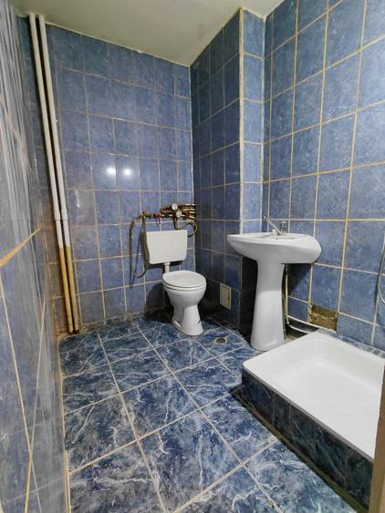 Apartament cu 4 camere decomandat în Rahova