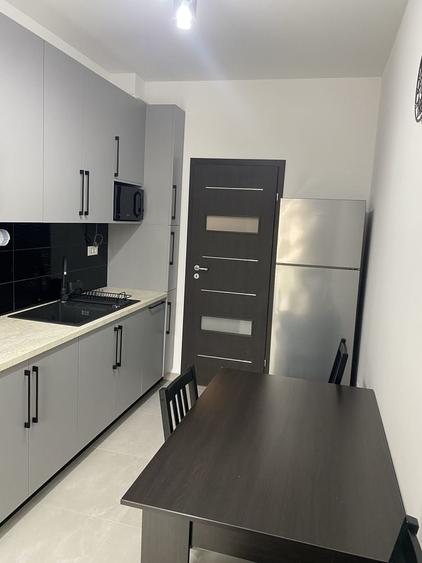 Apartament cu 2 camere decomandat în Metalurgiei