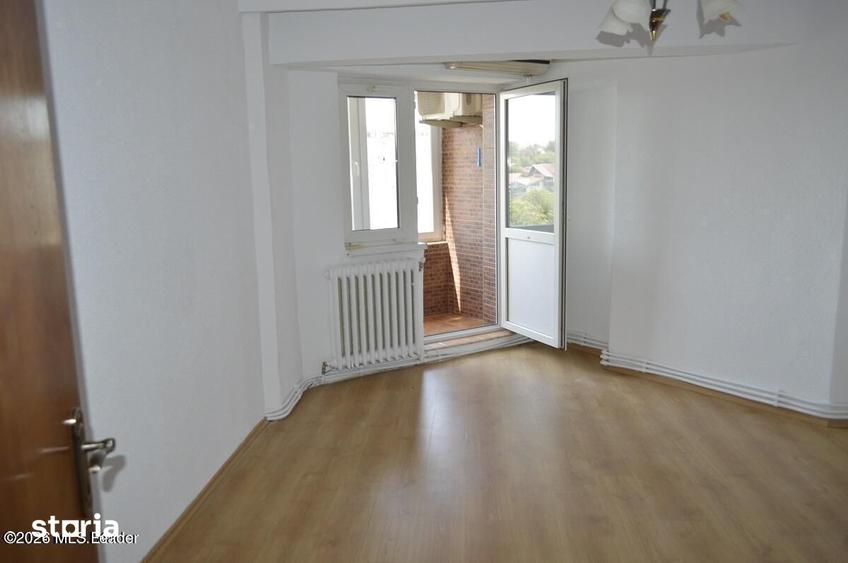 Apartament cu 4 camere în Tudor Vladimirescu