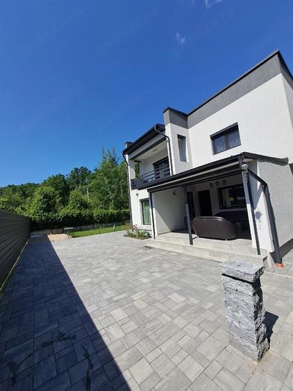 Casă cu Teren 500 Mp în Găvana