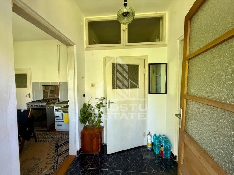 Casă cu 3 camere cu Canalizare în Lunei