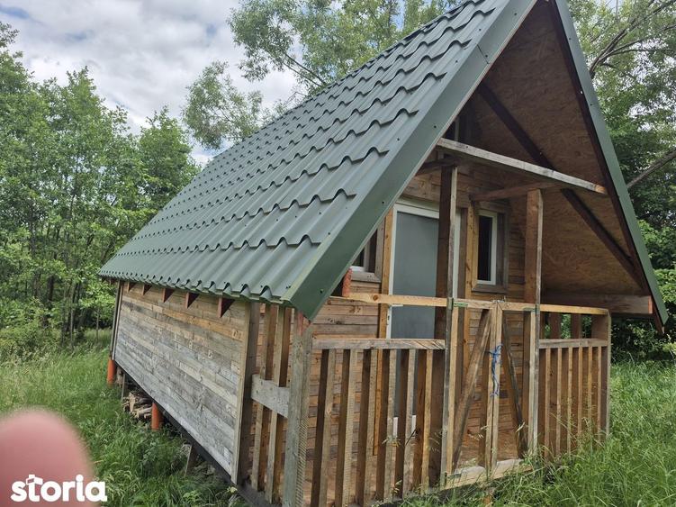 Casa de vacan?a in construc?ie, teren 5600 mp - 9