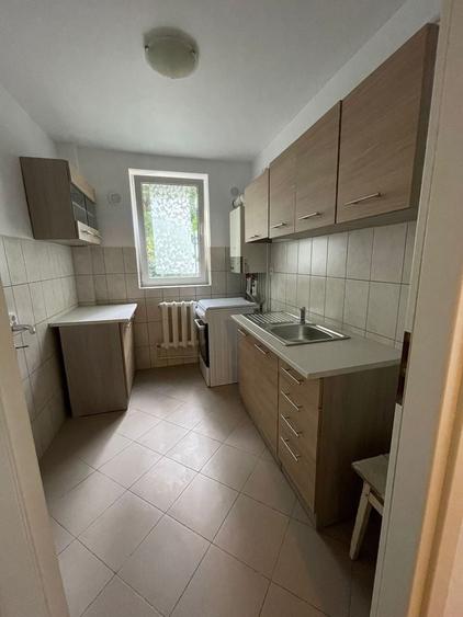 Apartament cu 2 camere decomandat în Exterior Vest