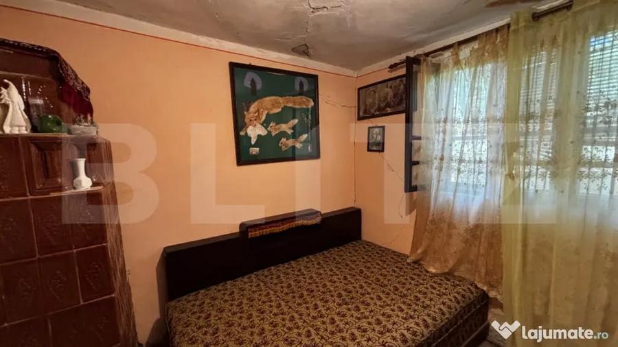 Casă cu 3 camere cu Teren 1427 Mp în Central