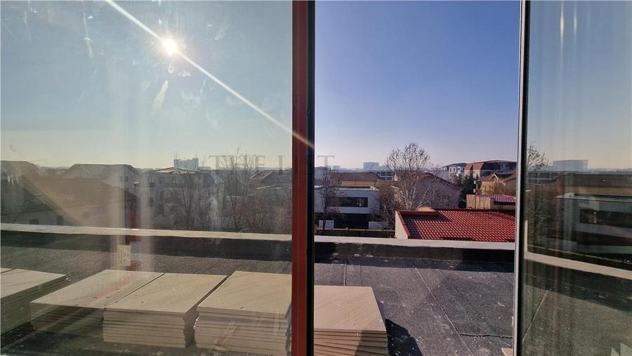 Apartament cu 5 camere decomandat în Pipera