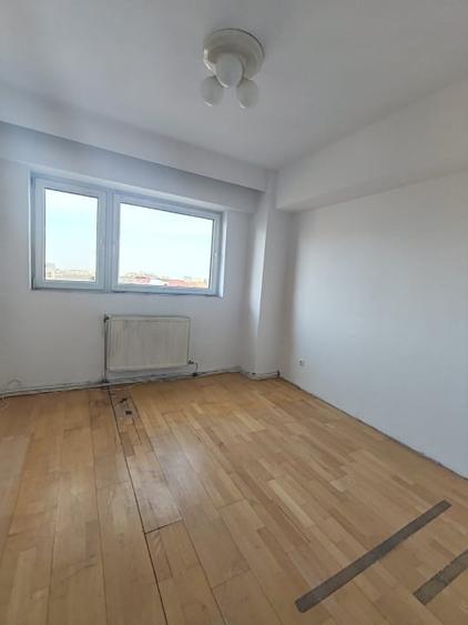Ultracentral 3 camere, 70 mp + terasă privată – îl renovezi cum vrei - 3