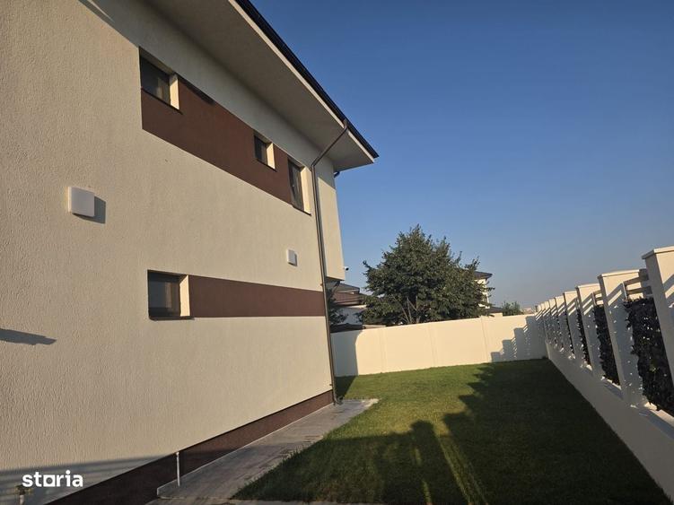 Casă cu 4 camere în Merii Petchii