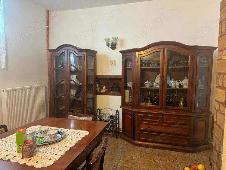 Casă cu Teren 140 Mp în Central