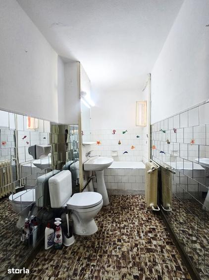 Apartament cu 3 camere decomandat în Central