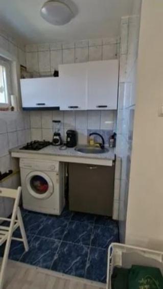 Garsonieră semidecomandată, mobilată în Decebal