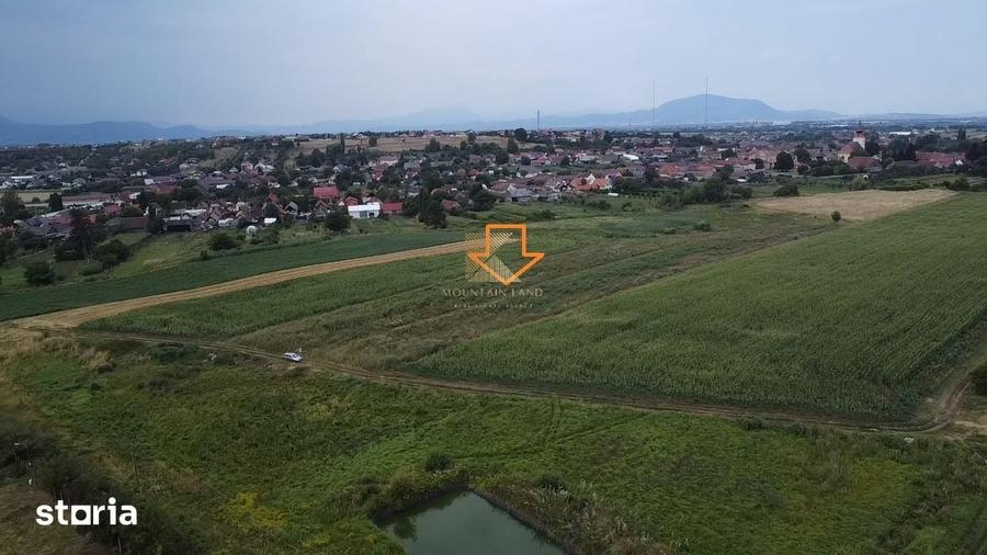 Teren de 20000 mp, în Bod