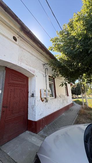 Casă individuală cu 2 camere cu Teren 87 Mp în Central