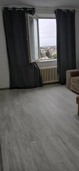 Apartament cu 2 camere decomandat în Berceni