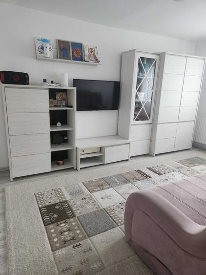 Apartament cu 2 camere decomandat în Astra