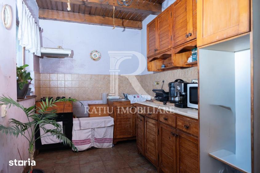 Casă cu 3 camere cu Teren 1068 Mp în Vadu Crișului