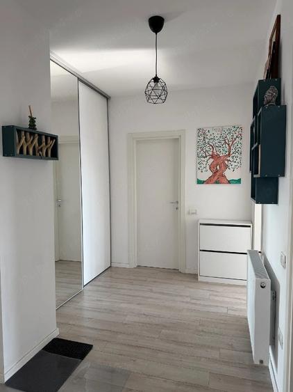 Apartament cu 2 camere decomandat în Est