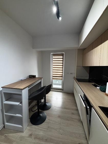Apartament cu 2 camere decomandat, mobilat în Apărătorii Patriei